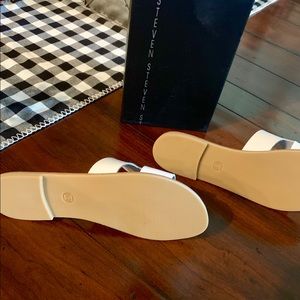 Shoes.....brand new, never worn